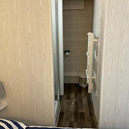 펜션 Location Maison Marie La 200m Clim 2 Avec Salle De Bain Parking Prive 생트마리라메르